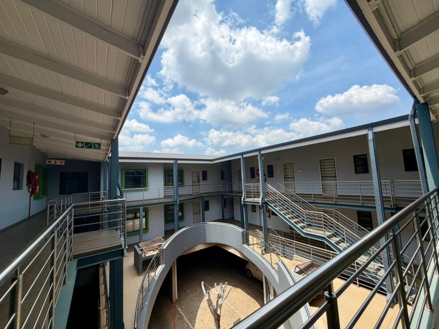 To Let 2 Bedroom Property for Rent in Bult North North West